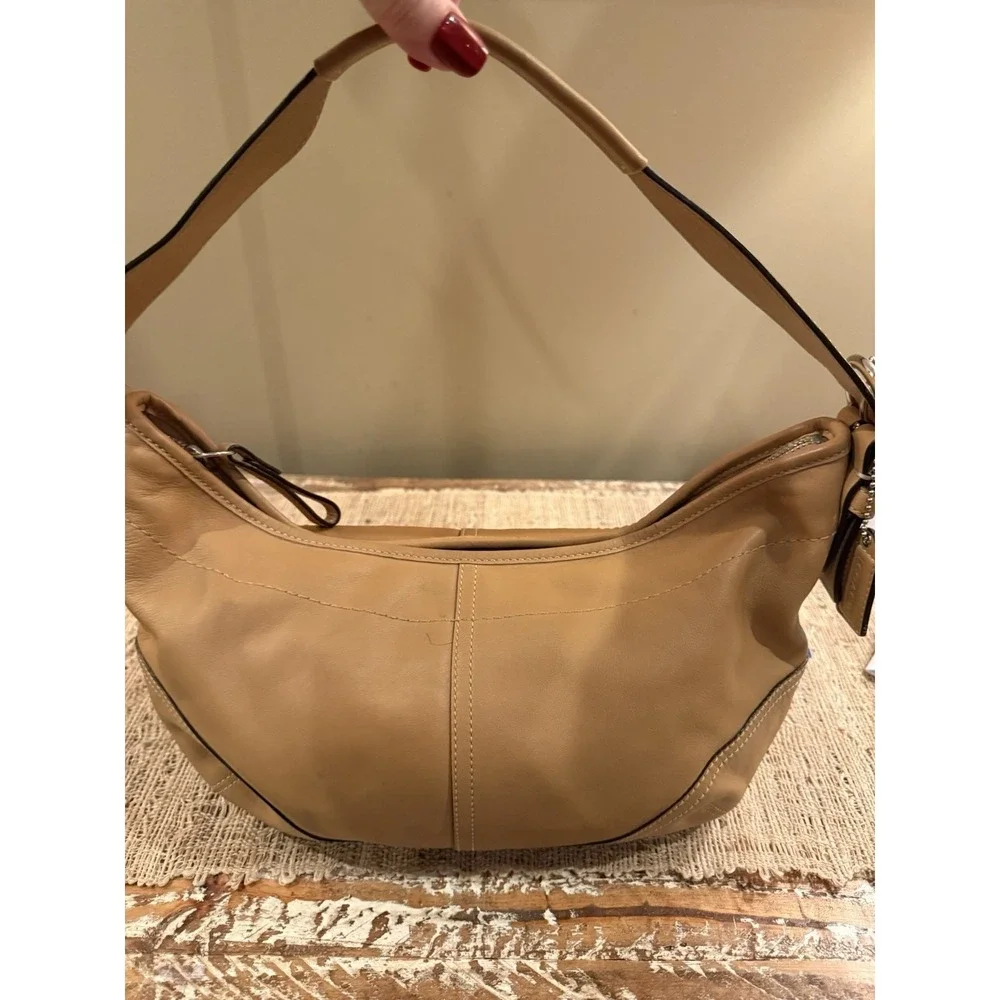 Vintage Coach Soho 9464 Glove Tan Leather Buckle Hobo Bag Light Tan Y2K Rare